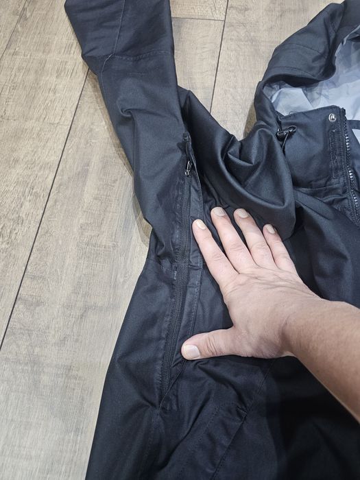 Яке The North Face  Dryvent