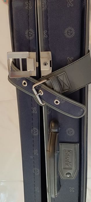 Куфар със странична дръжка