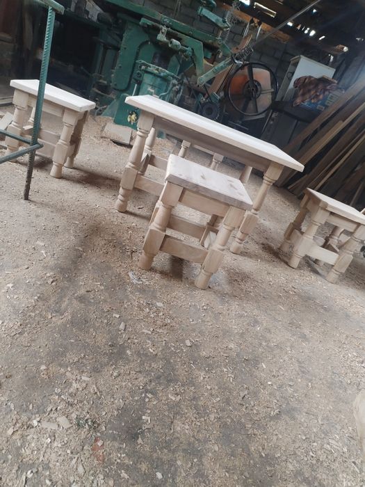 Vand măsuță copii