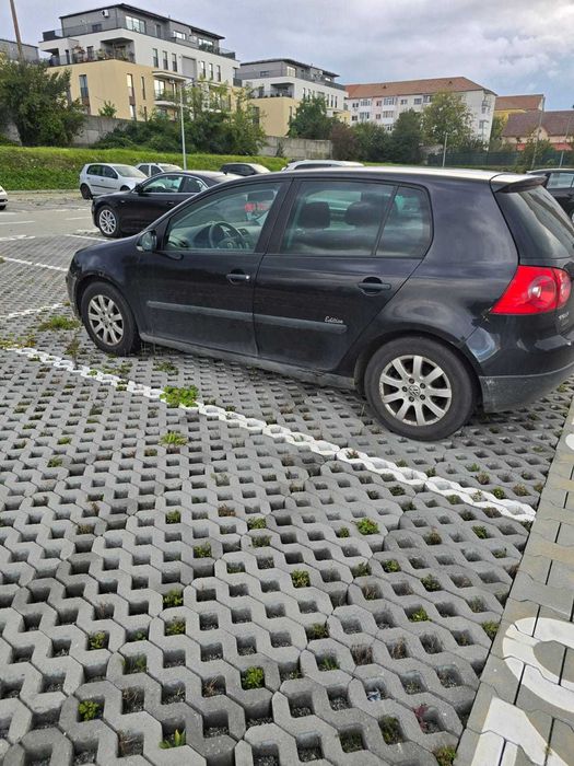 Volkswagen Golf 5 1.6 Benzina