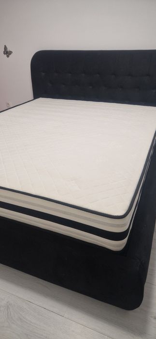 Pat cu saltea 160x200