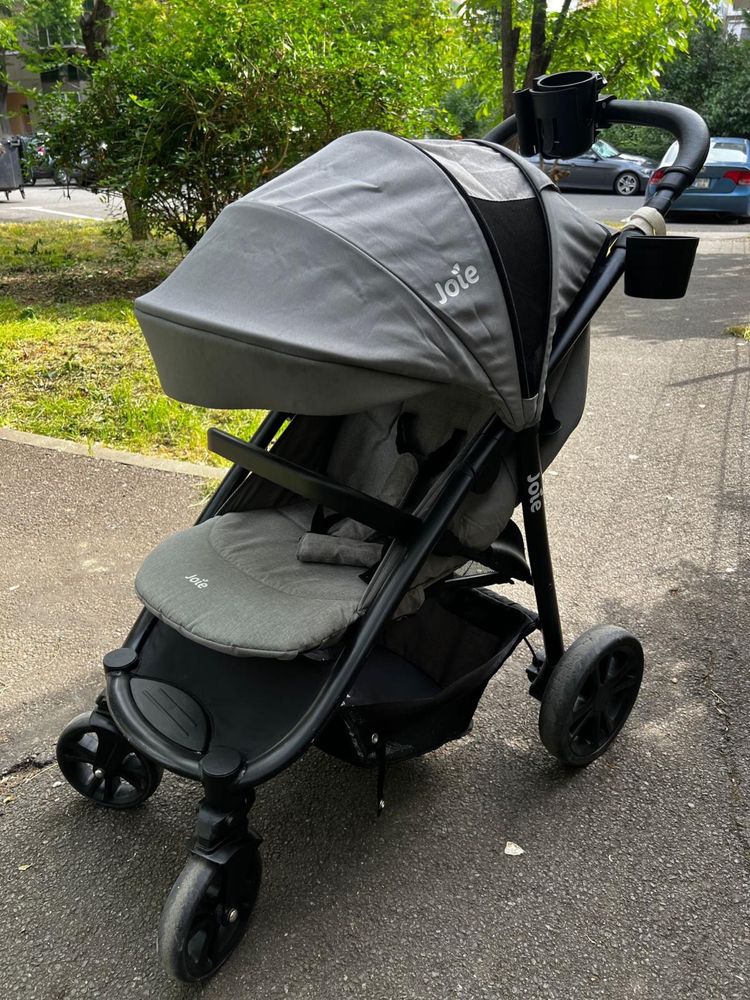 Carucior Joie ultracompact