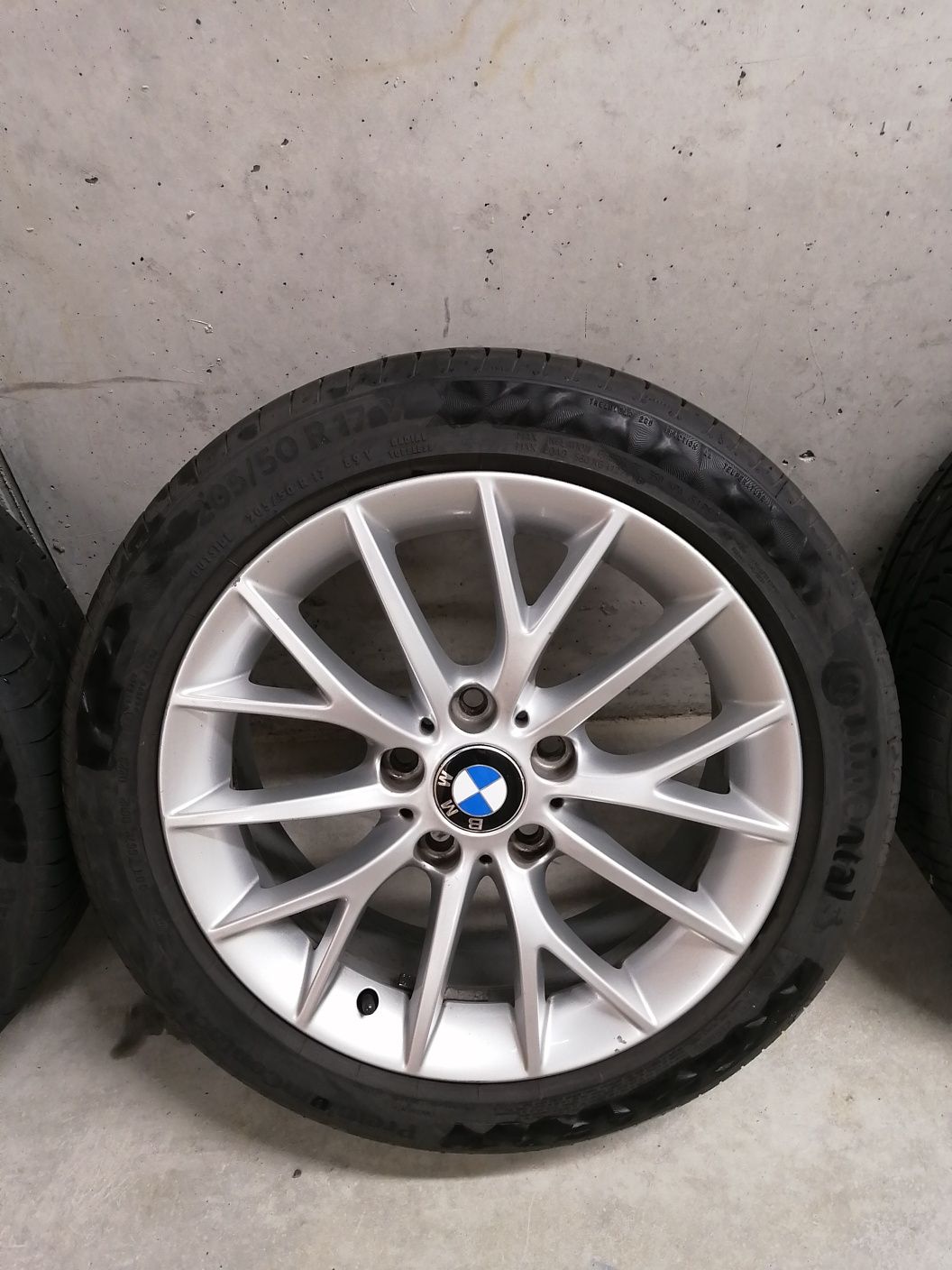 Jante de aluminiu BMW original cu cauciucuri de vara noi