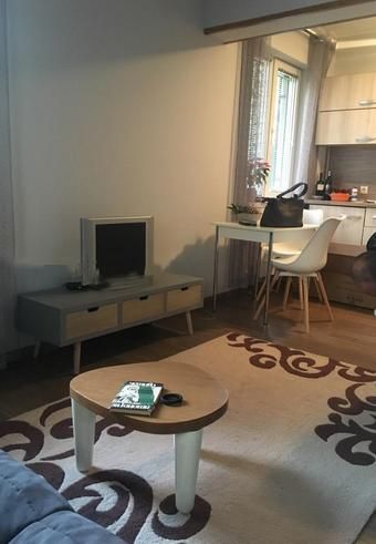 Дава се под наем Едностаен апартамент в София, Център - 38 кв.м за 500 € - Снимка #2