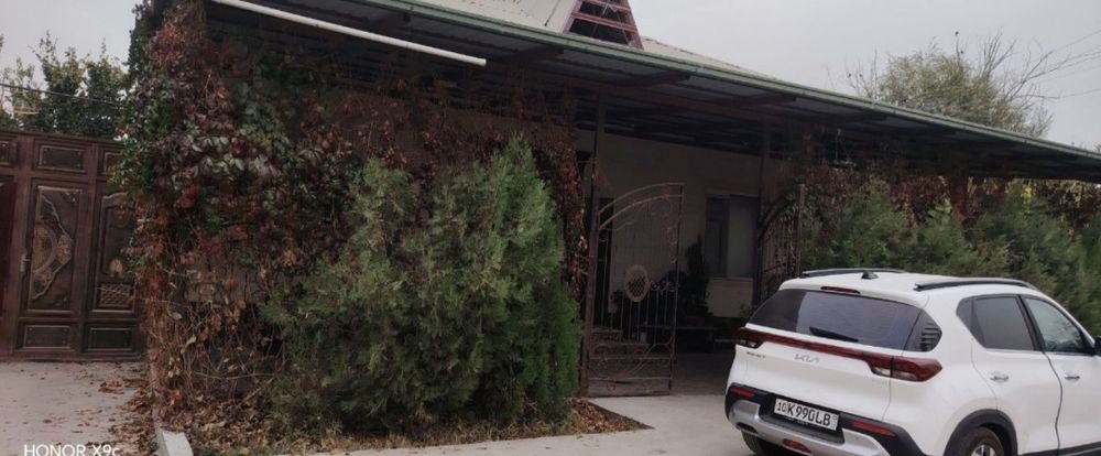 Бектемир р.Фуд Сити томонда 3 хонали  ховли ижарага берилади