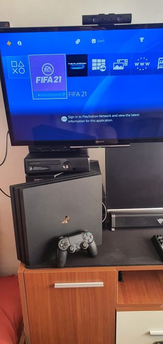 Vând Playstation 4 Pro / Ps 4 Pro