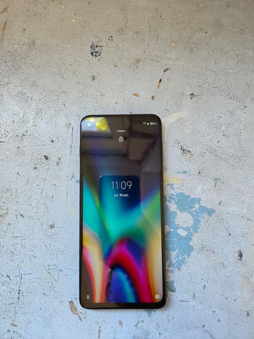 Vând telefon sau schimb