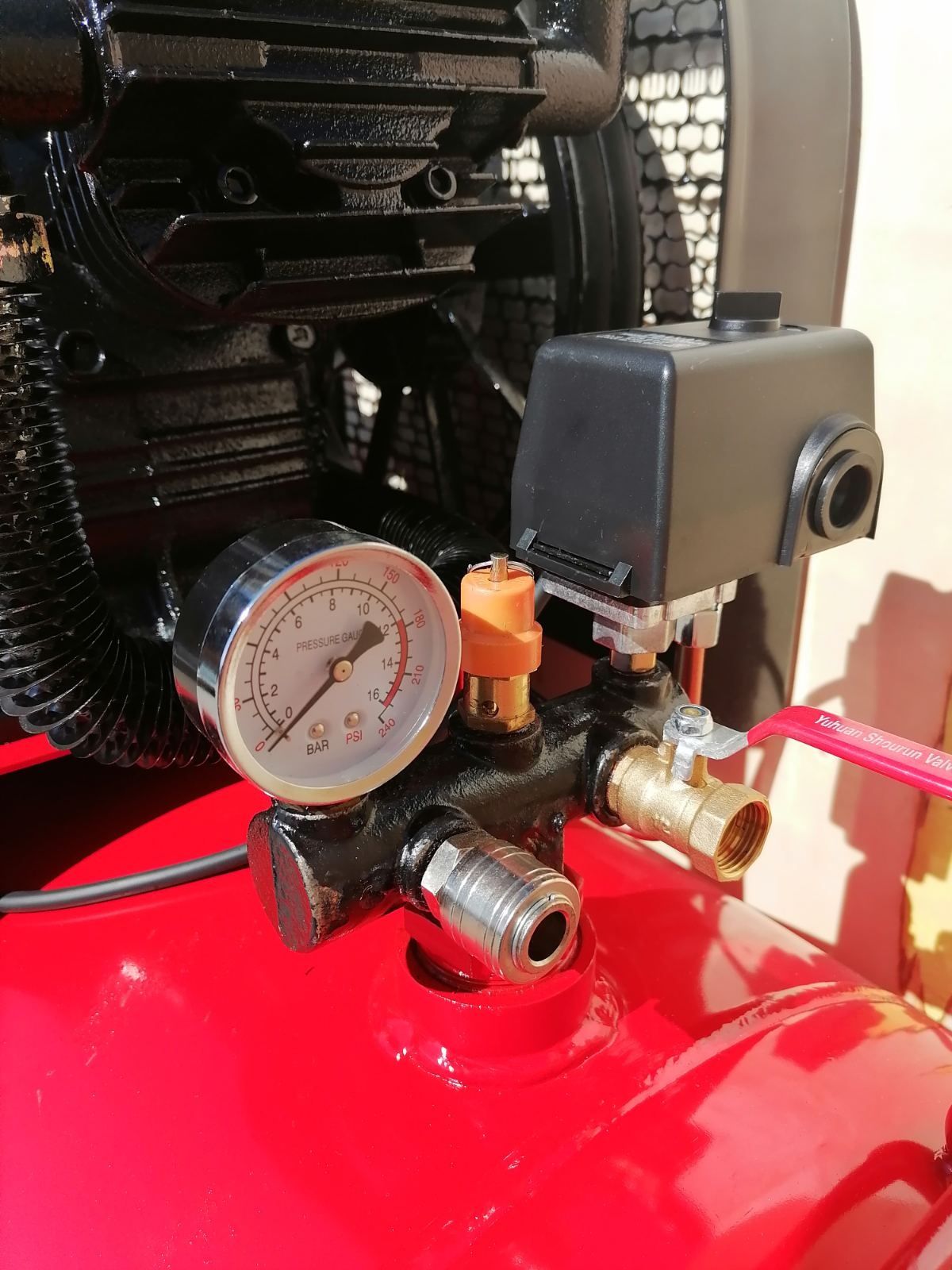 Компресор за въздух 300 литра Vion Italy compressor