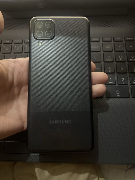 Samsung A12 ekrani rasmda kursatilgan.  Kelishamz