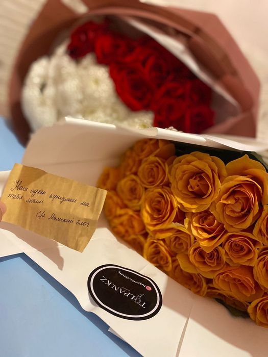 Продам букеты Свежие дарили в 12 ночи