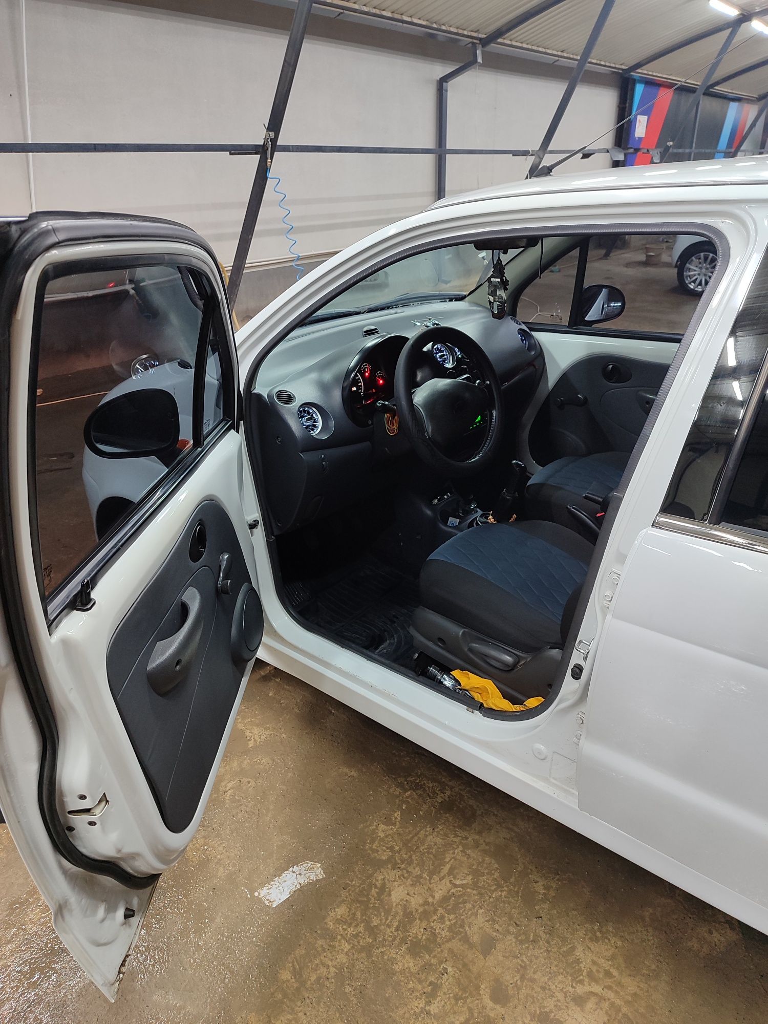 Matiz rangi oq 2017