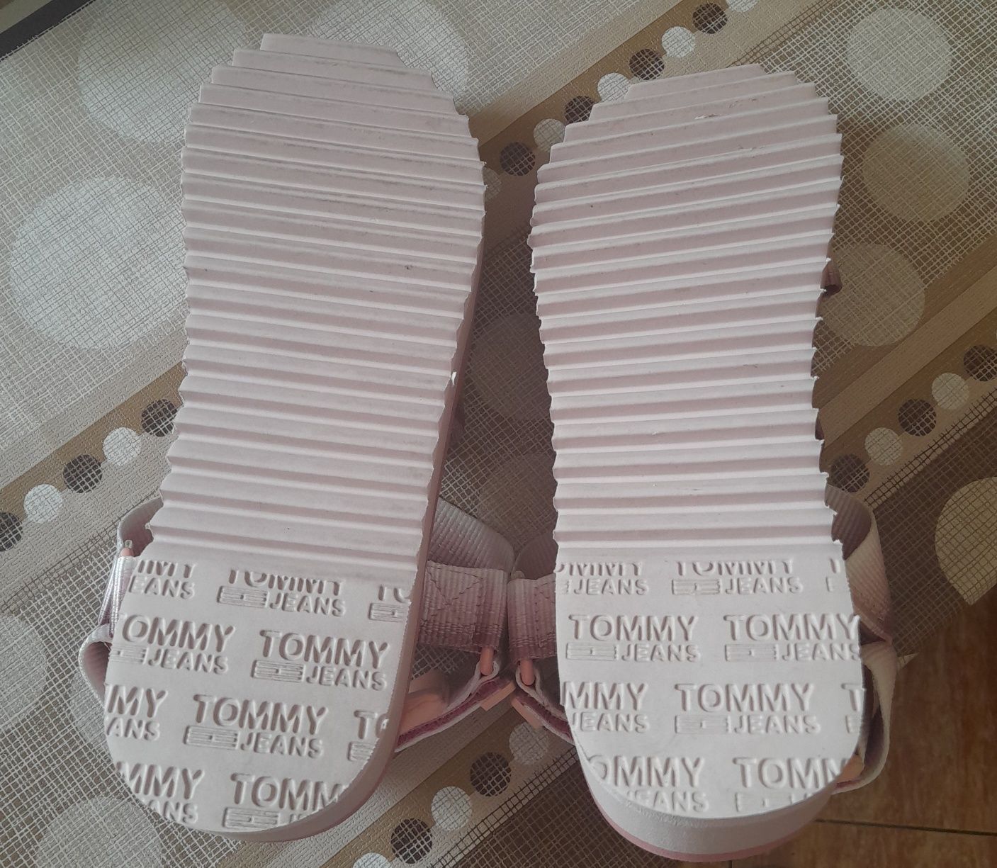 Sandale Tommy Hilfiger originale noi
