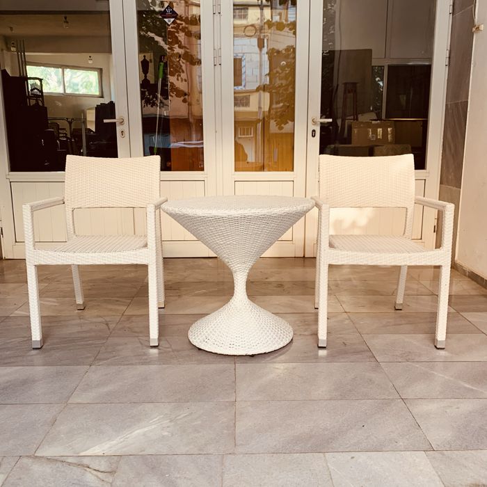 Градински комплект – 2 стола + масичка, синтетичен ратан, бял цвят