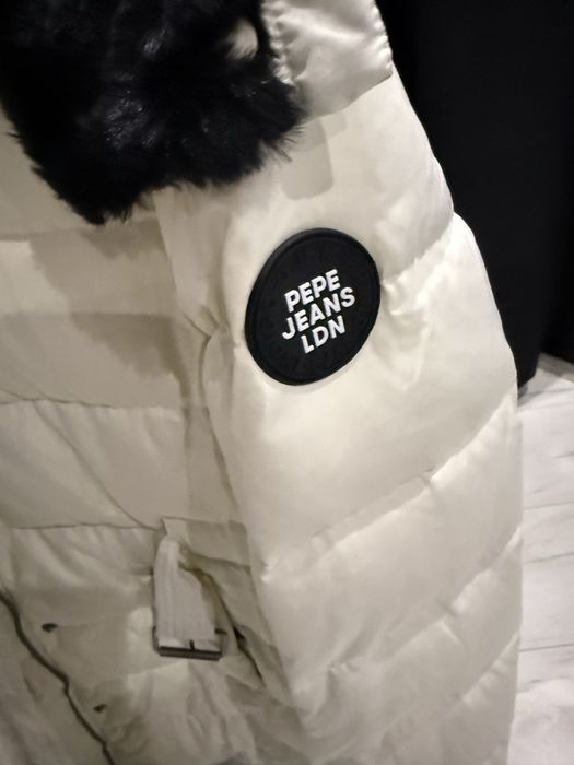 Зимно яке с естествен гъши пух Pepe Jeans
