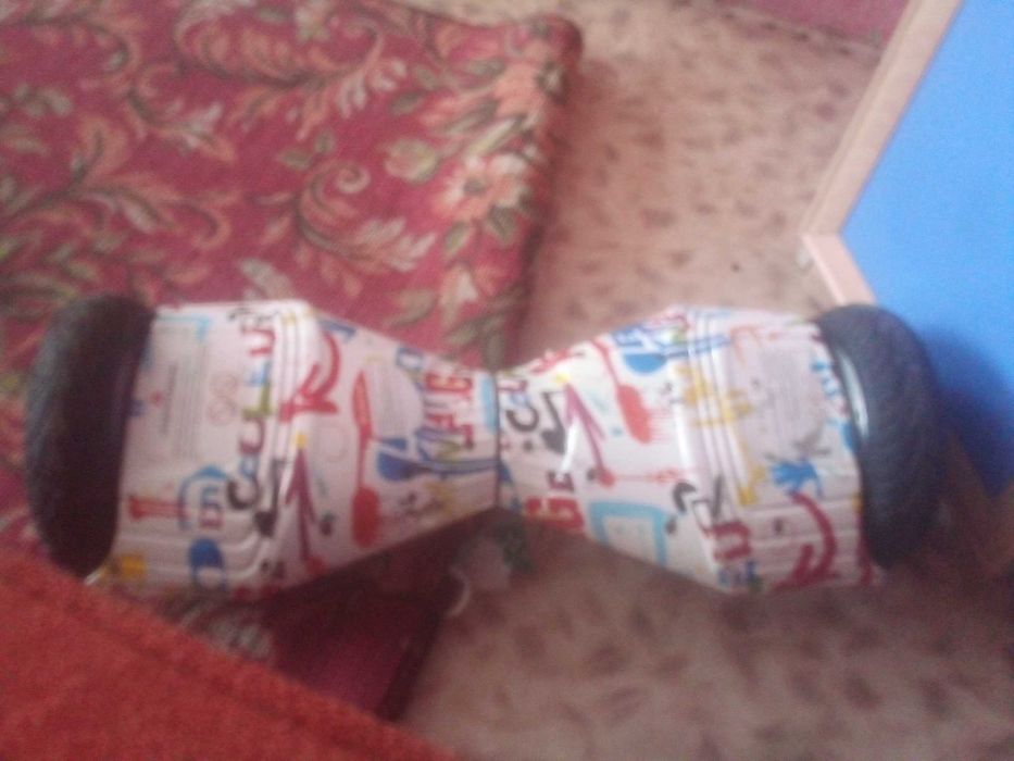 Продам самакат зарядки нет крышку сломали может на запчасти