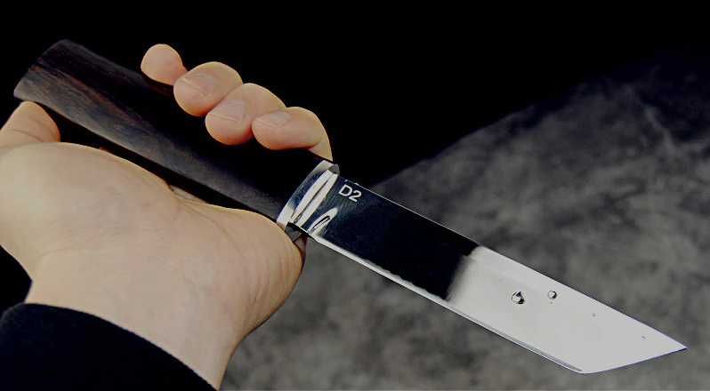 Cutit tip samurai, teaca lemn abanos