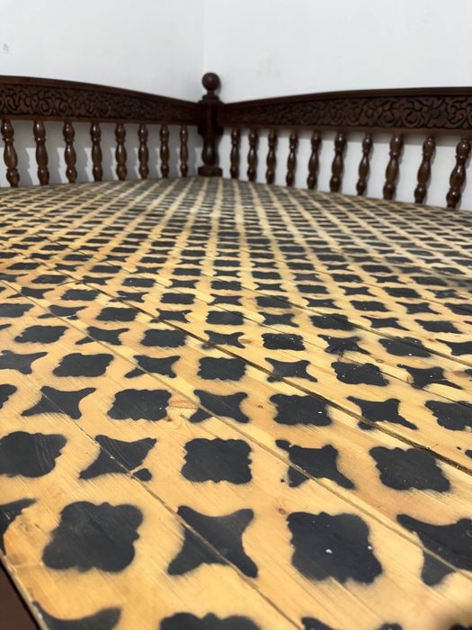 Тапчан сотилади