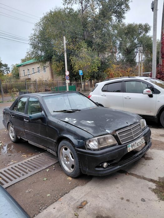 Мерседес w202 c220