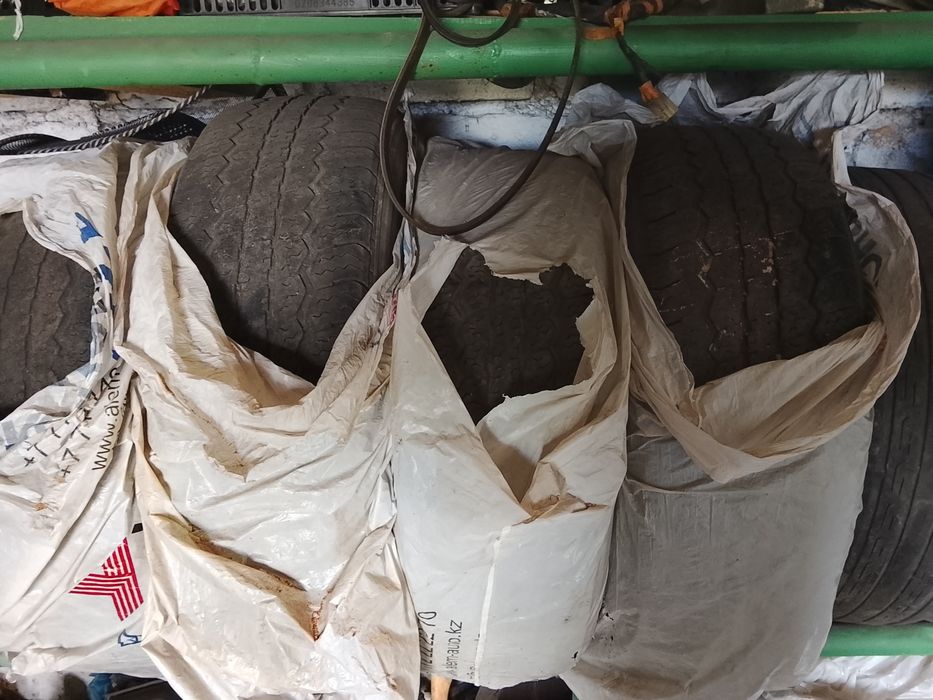 Продам резину R 16
