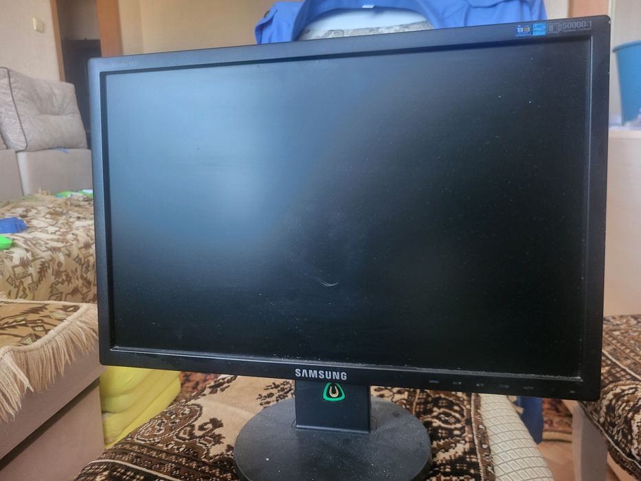 Монитор  Samsung