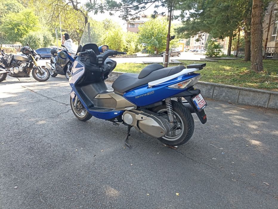 Kymco Xciting 500 maxi scooter