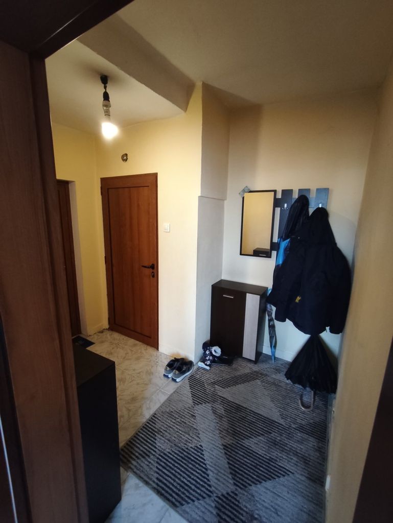 Дава се под наем Двустаен апартамент в Троян - 70 кв.м за 204 € - Снимка #3