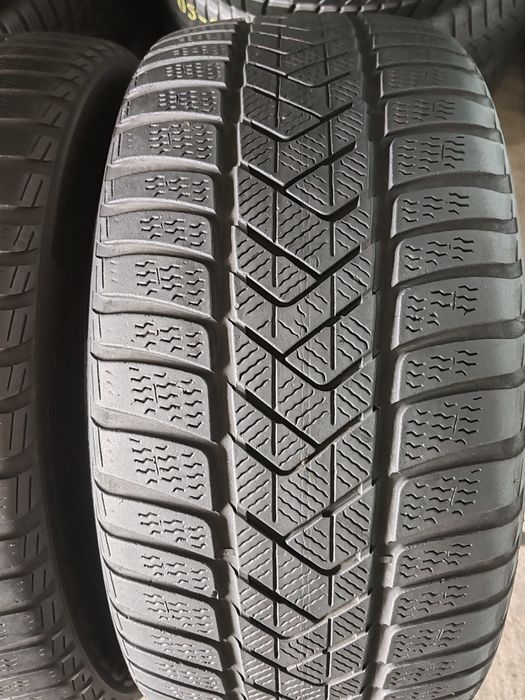 2 cauciucuri 235 40 19