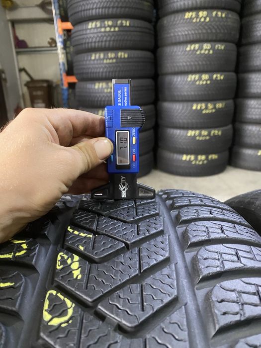 Anvelope iarna 245/40/19 Pirelli Sottozero 3 245 40 19 R19