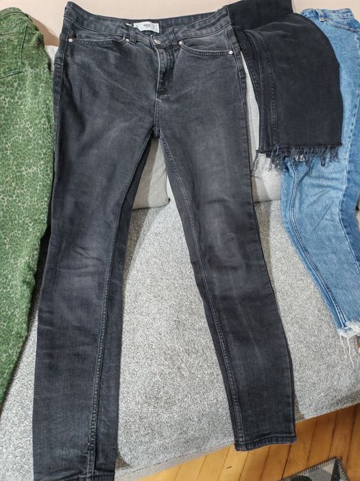 Разпродажба на Дамски дънки 10 лв броя