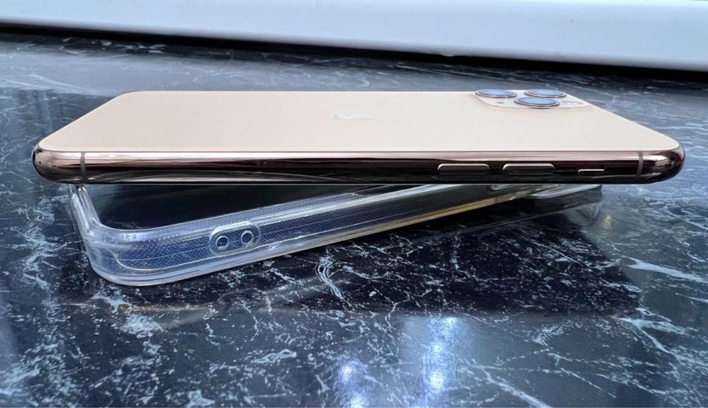 Iphone 11 pro 256 gb Gold 99% аккумулятор в идеальном состоянии