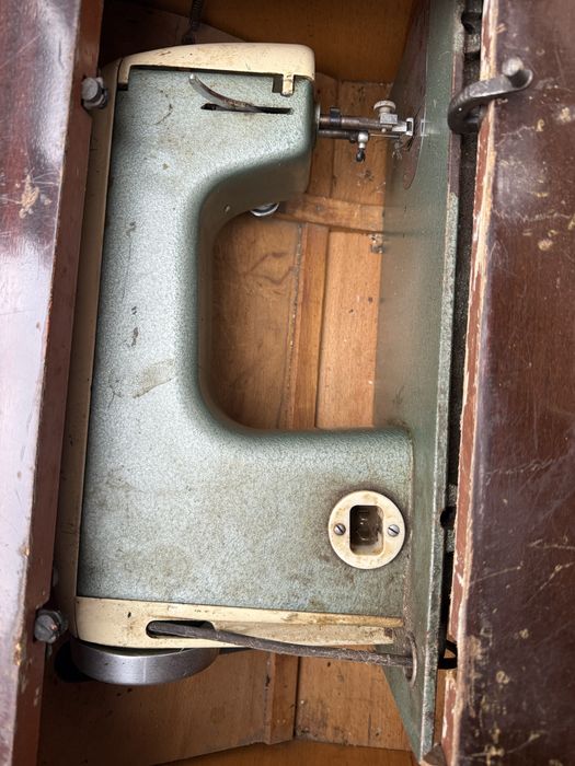 Masina de cusut vintage Ileana