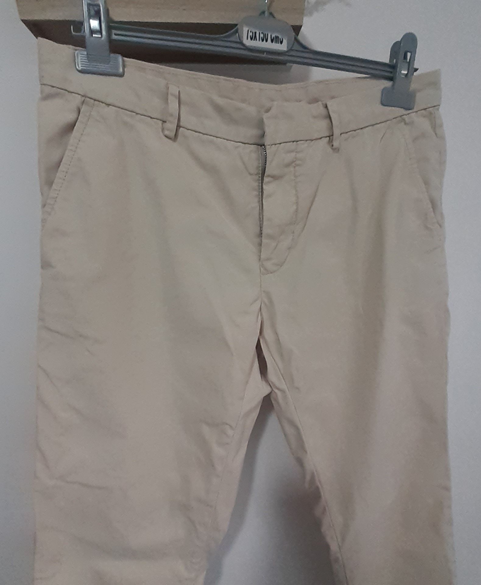 Pantaloni Tommy Hilfiger Marimea M, 86 cm talie, 103cm lungime.