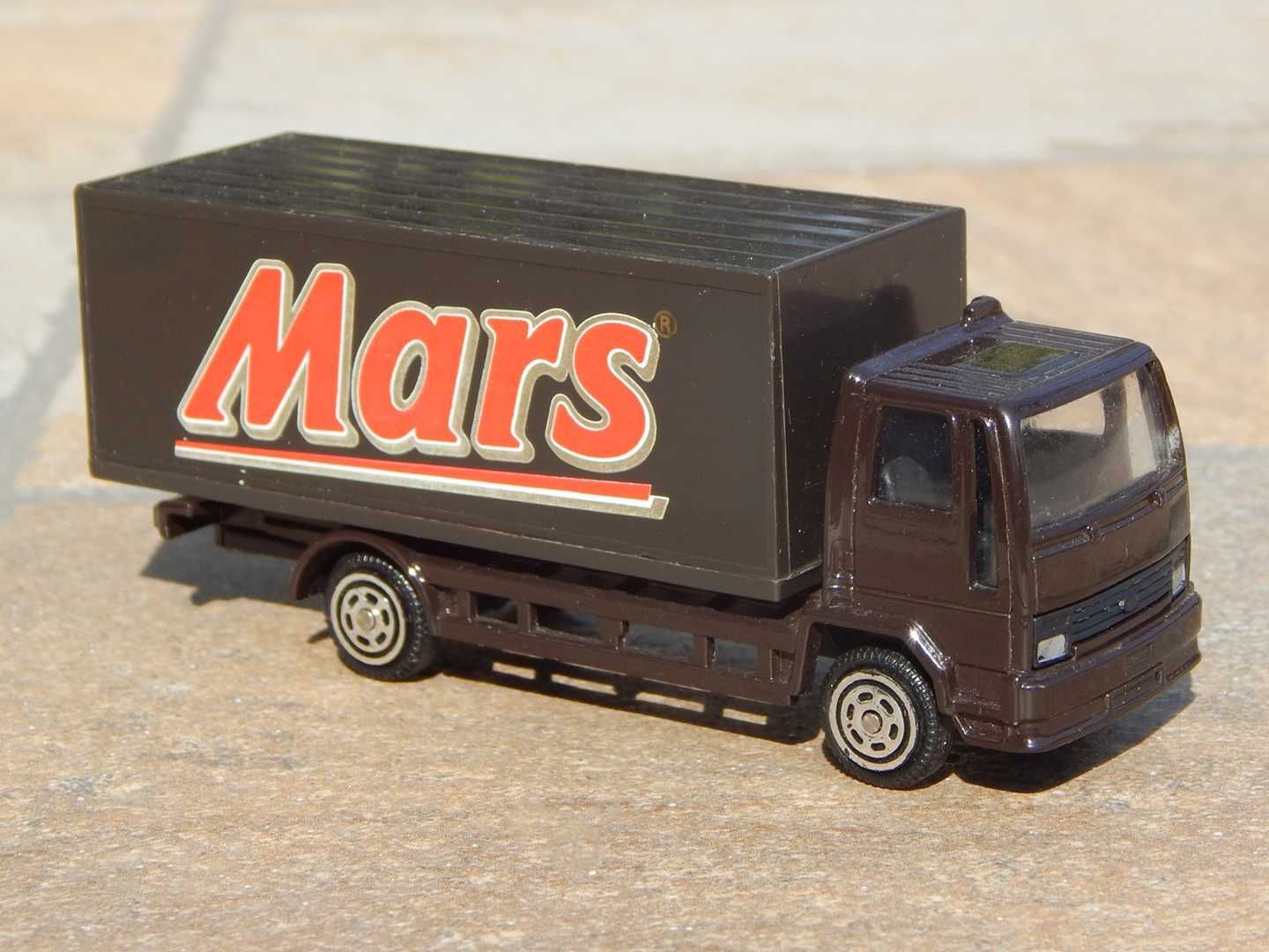 Macheta Ford Cargo Truck distributie Mars scara 1:50 Corgi