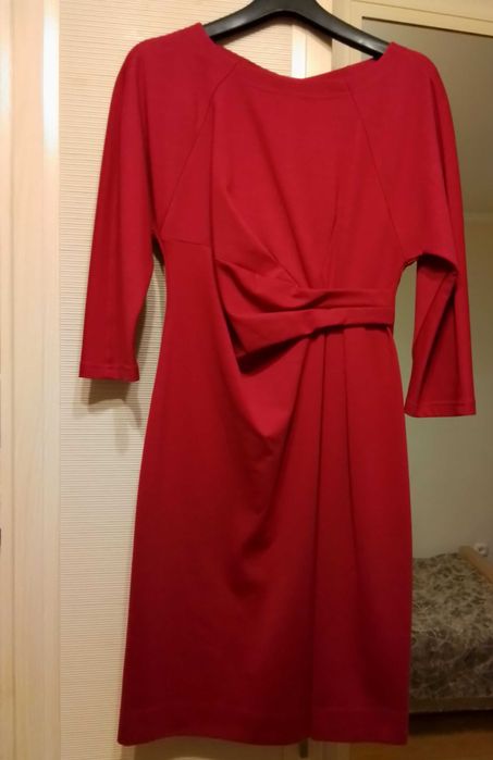 Продам платье 46 размер