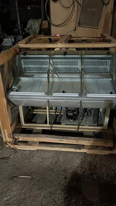 Холодильник витринный