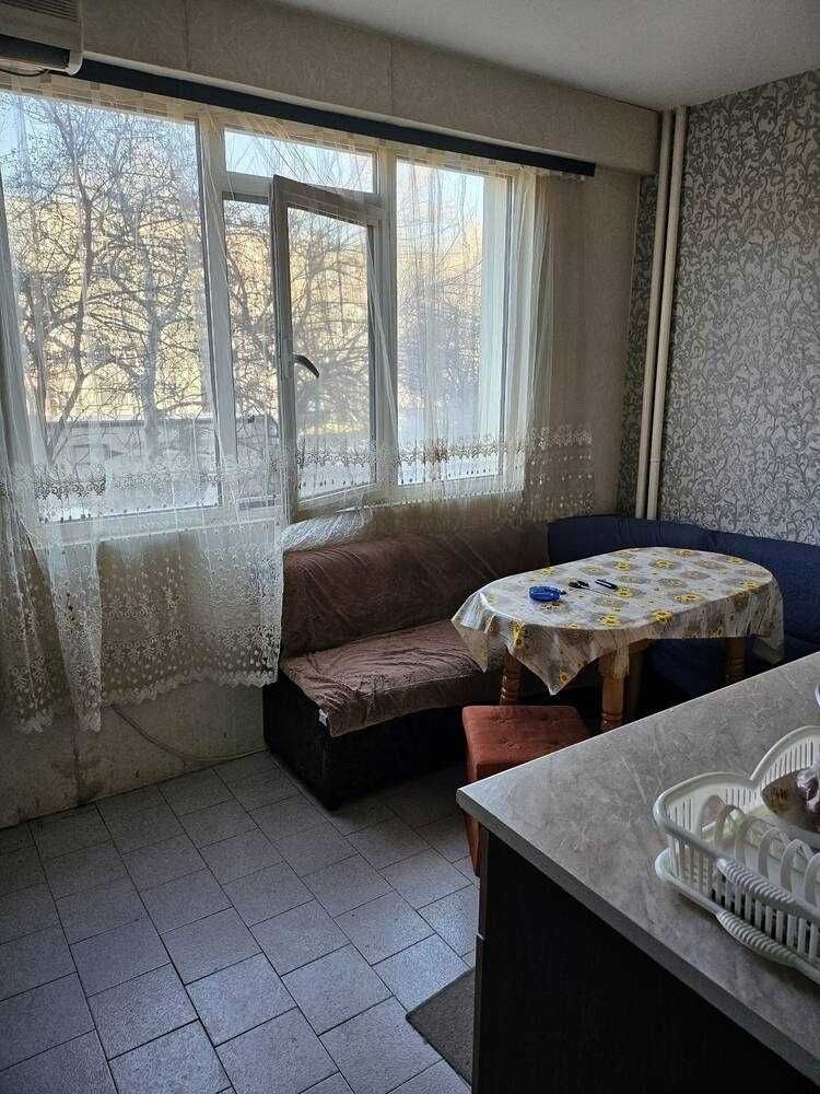 Двустаен апартамент - Южен