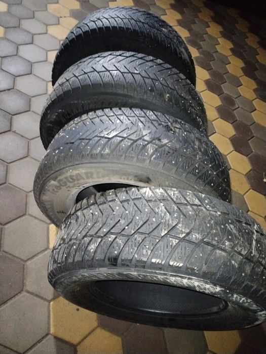 Yokohama 265/65 R 17 шипованный