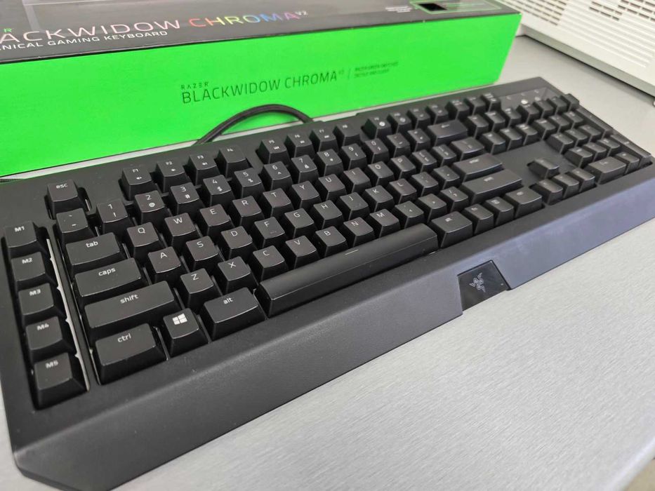 Клавиатура Razer BlackWidow Chroma V2
