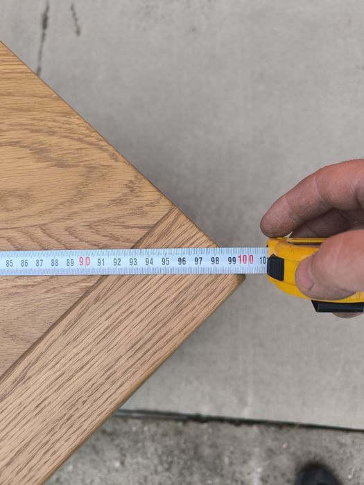 ТВ шкаф от масивен дъб