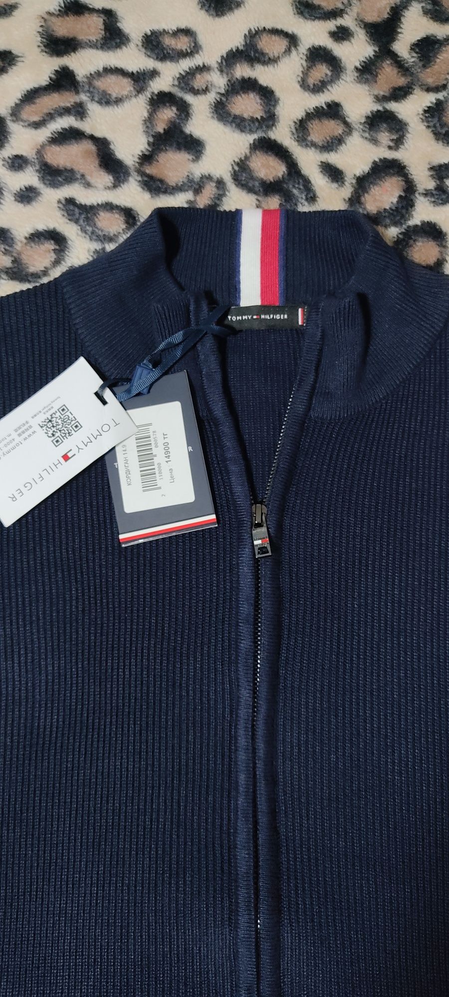 Фирменный бренд Tommy Helfiger, Massimo dutti полувер светерлар