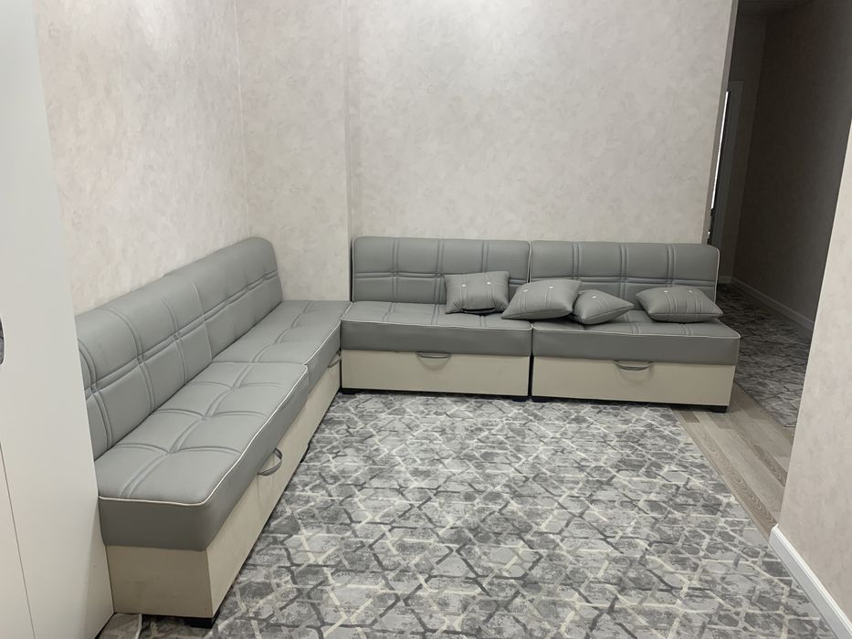 Кожанний диван доставка внутри города бесплатно