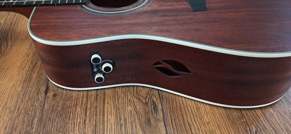 Chitara Trans-Acoustic Cort Electro Acustica cu Efecte Reverb Delay