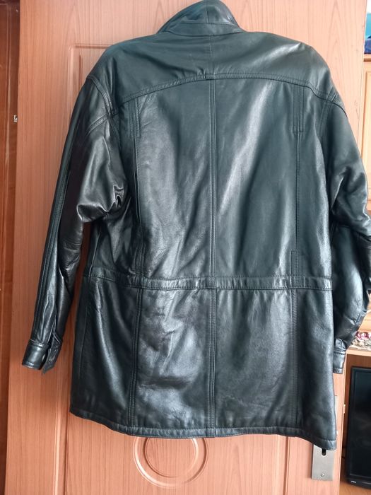 Vand haina barbati, piele naturala