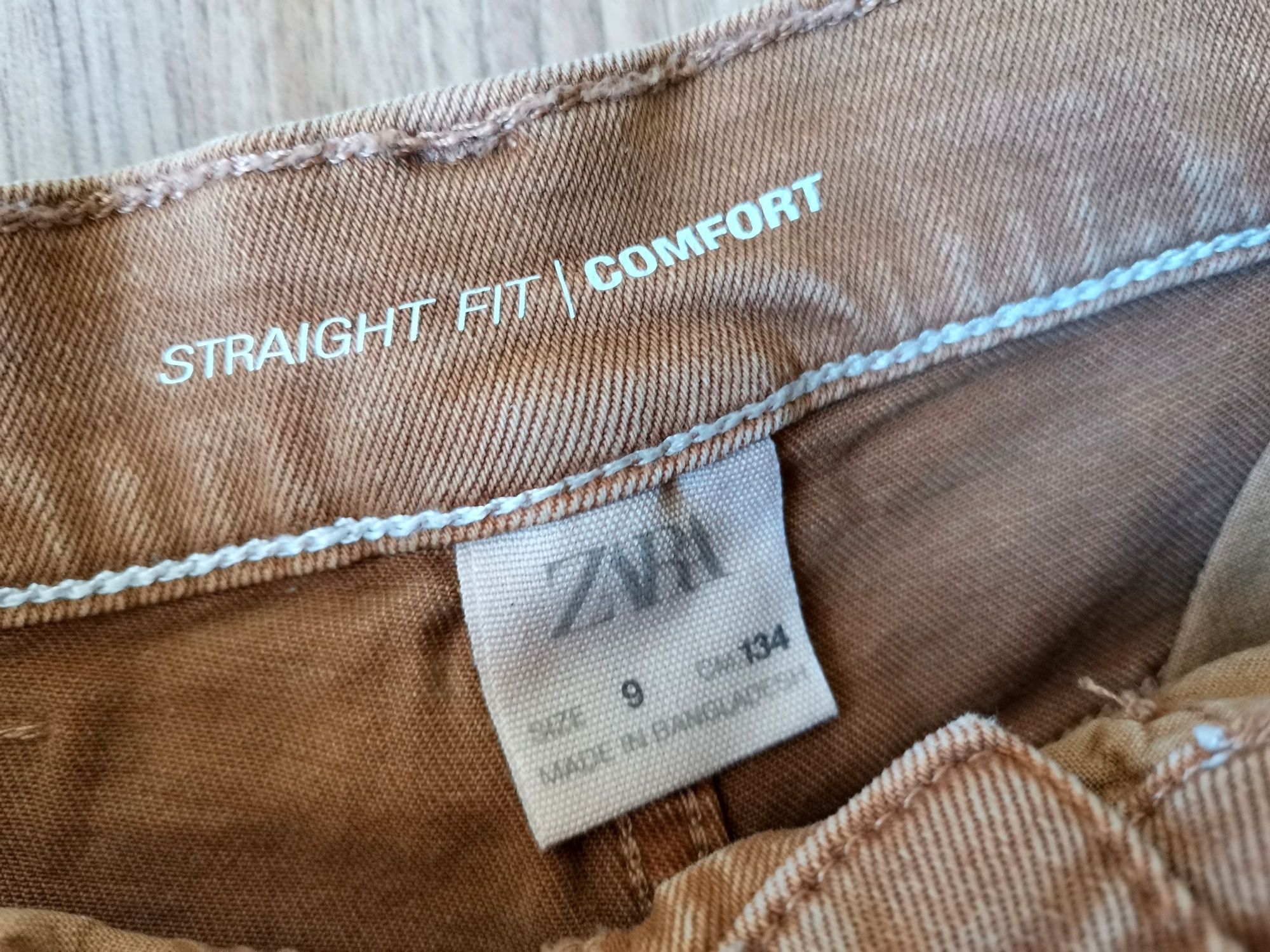 Нови къси дънкови панталони Zara 9 год 134см.