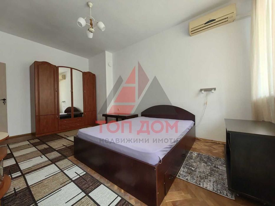 Дава се под наем Двустаен апартамент в Варна, Център - 55 кв.м за 357 € - Снимка #3