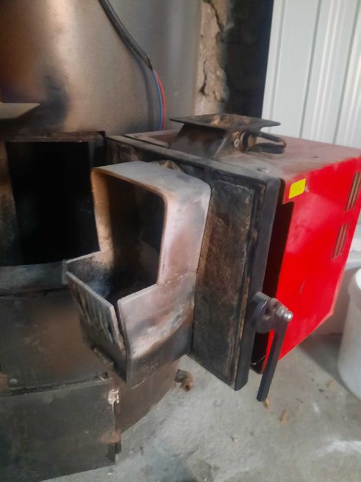 продавам котел на пелети