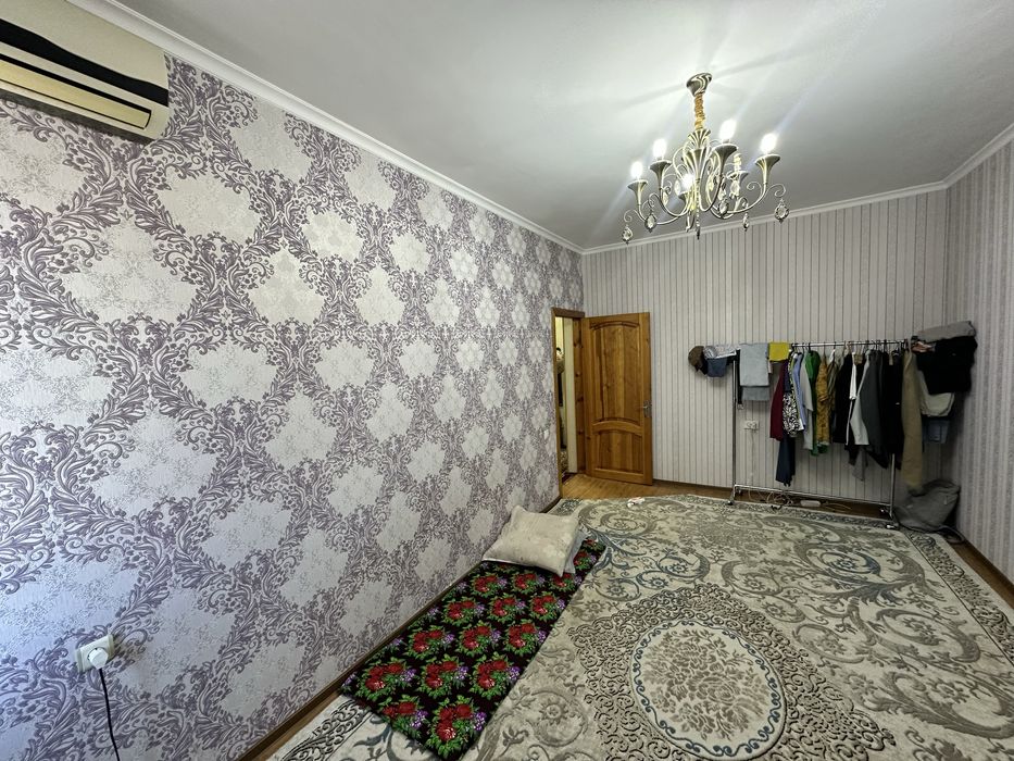 Продается 3 комнатная с баклном 1,5*6 Чиланзар 20д Арка