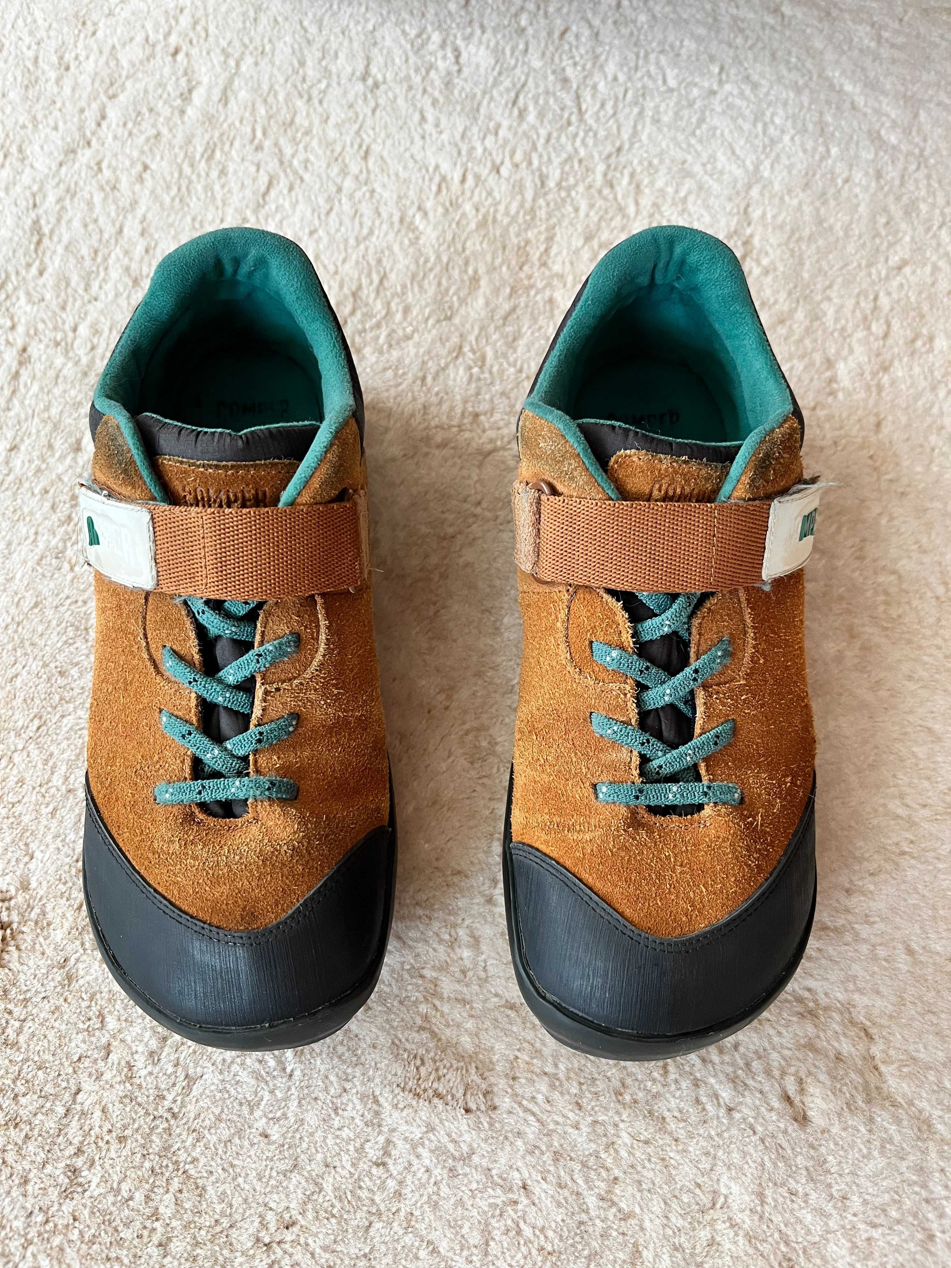 Vand pantofi sport pentru copii, marca Camper
