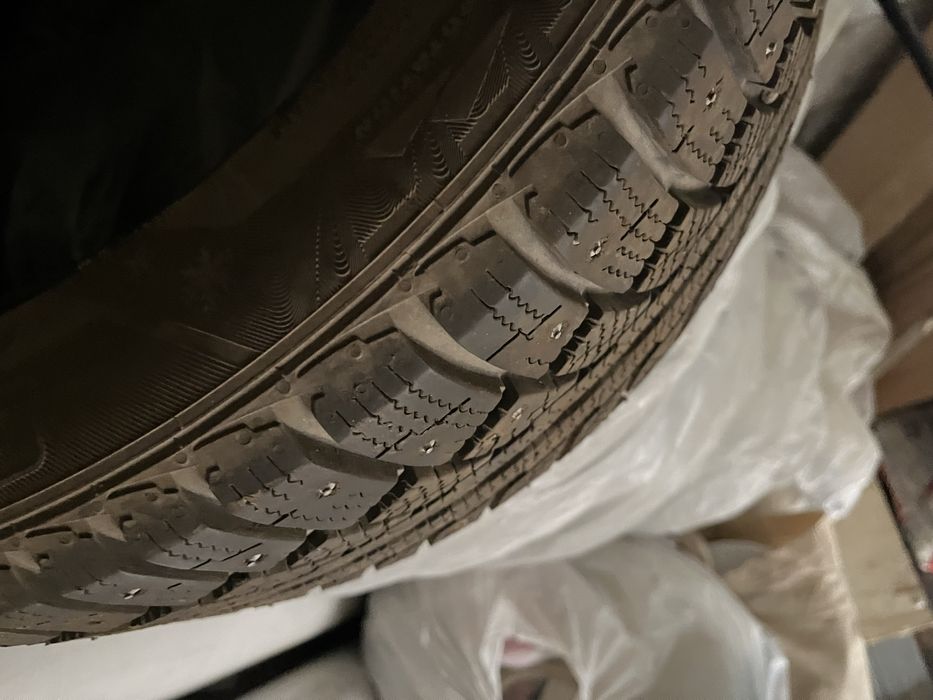 Шины зимние шипованные