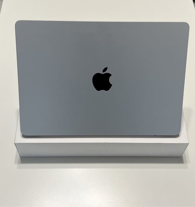 Macbook Air M2 Silver